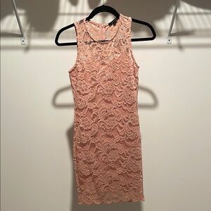Elegant Lace Sleeveless Dress - Pink